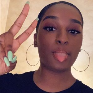 Meet your Posher, Jerrica